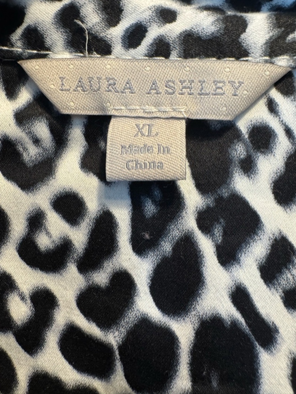 Laura Ashley Snow Leopard Print Denim Jacket XL - Picture 8 of 9